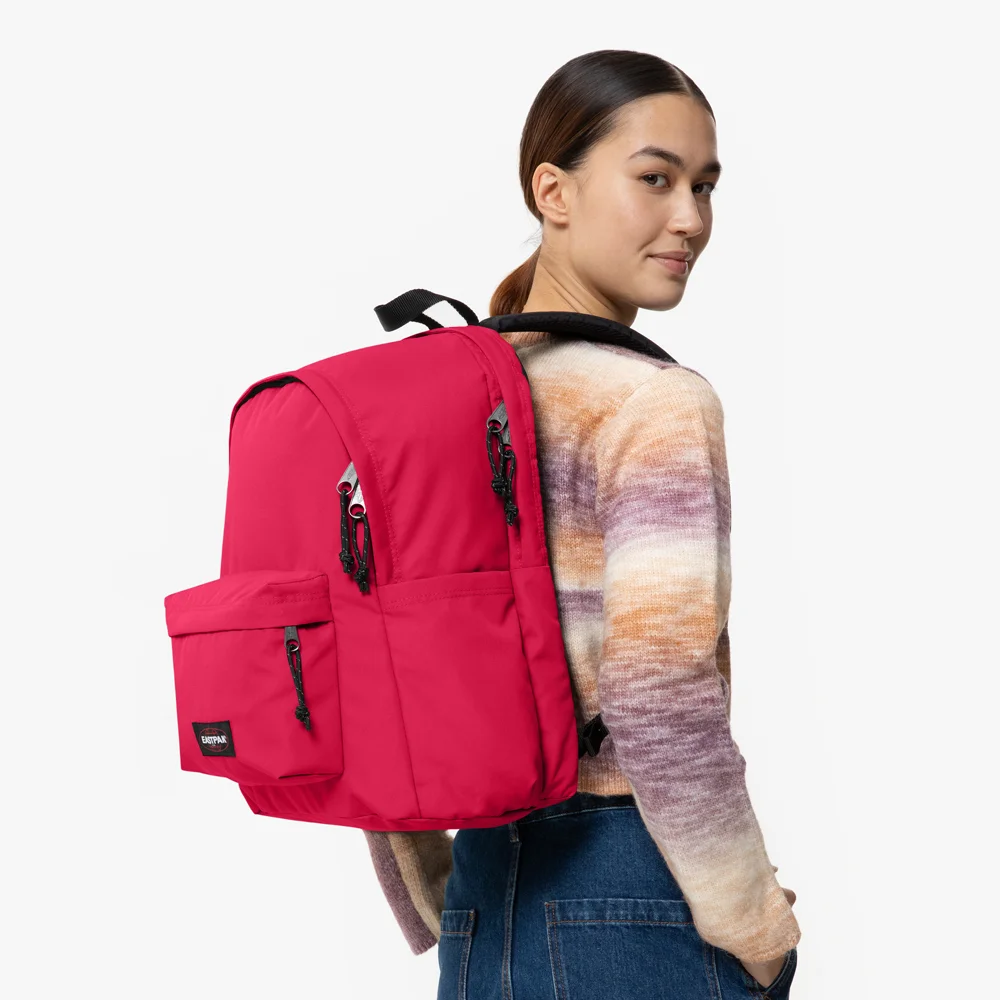 Eastpak Day office laptoprugzak 16 inch strawberry pink bij Duifhuizen