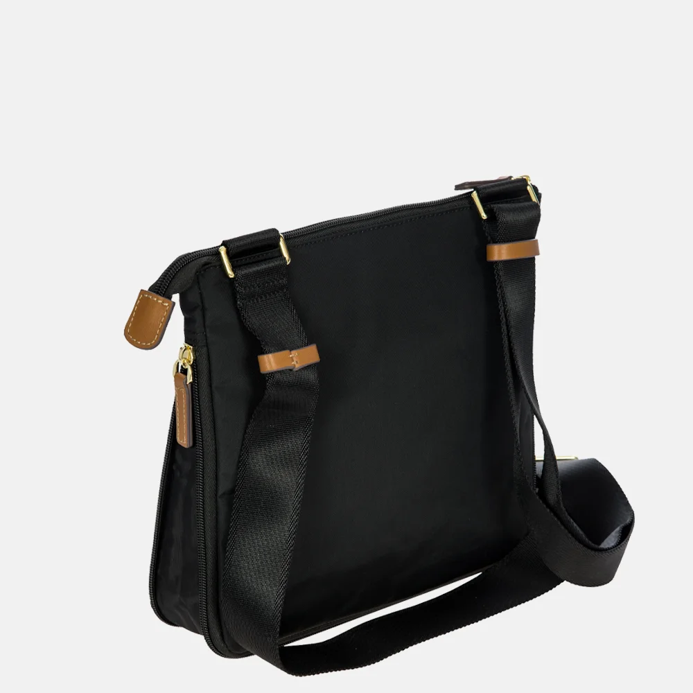 Bric's  X-Bag Urban schoudertas nero bij Duifhuizen