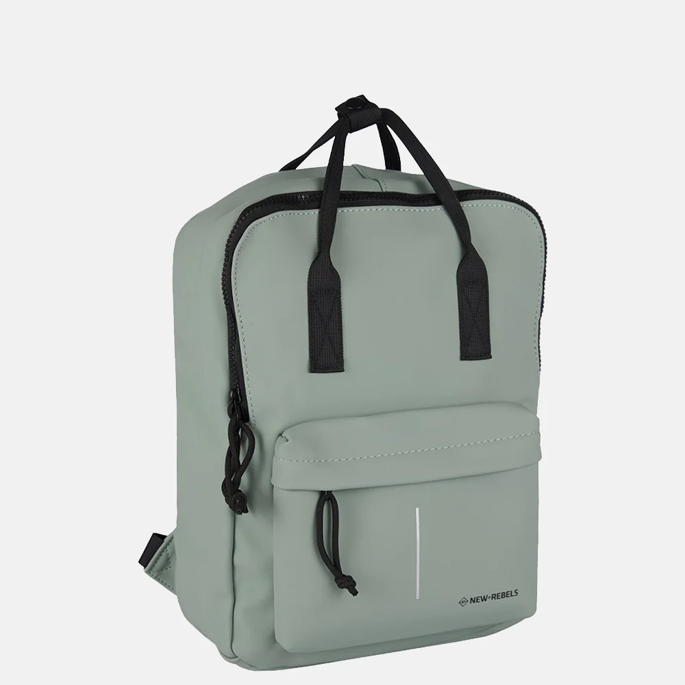 New Rebels Mart Chicago rugzak 18L salie green bij Duifhuizen