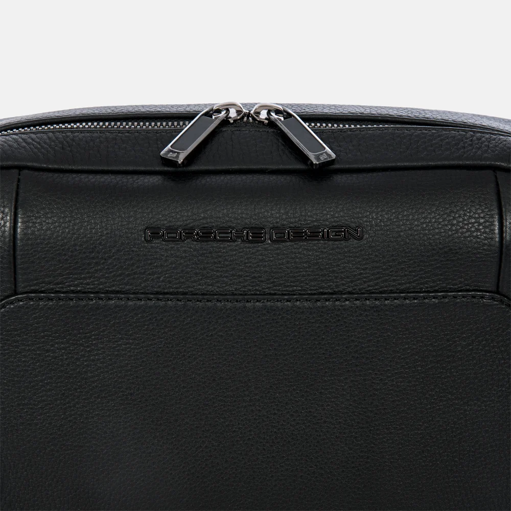 Porsche Design Roadster toilettas black bij Duifhuizen