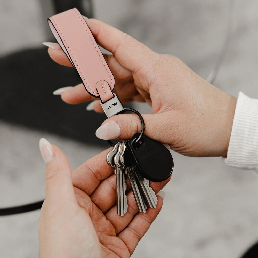 Orbitkey  Loop Keychain Leather cotton candy bij Duifhuizen