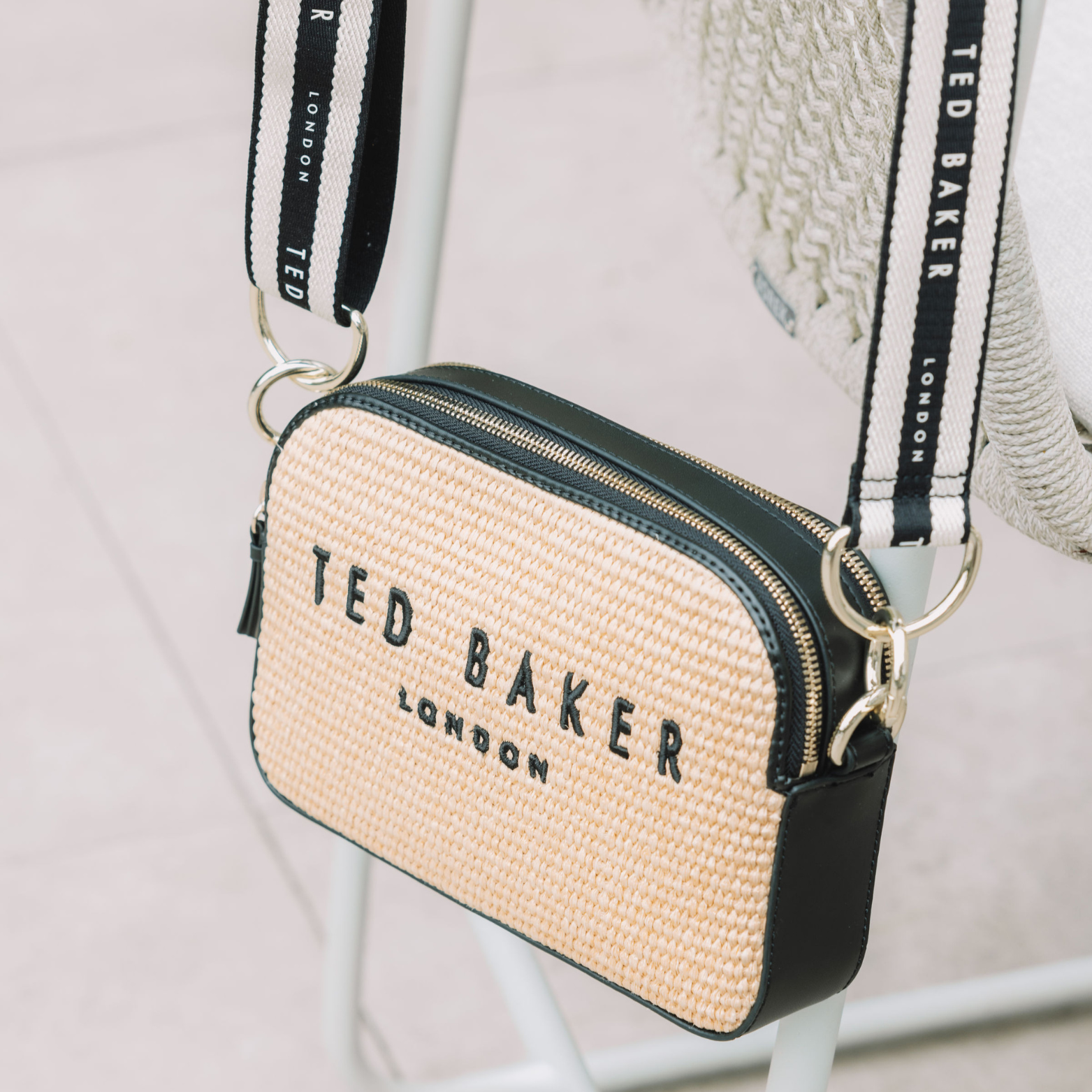 Ted Baker Stelio crossbody tas black bij Duifhuizen