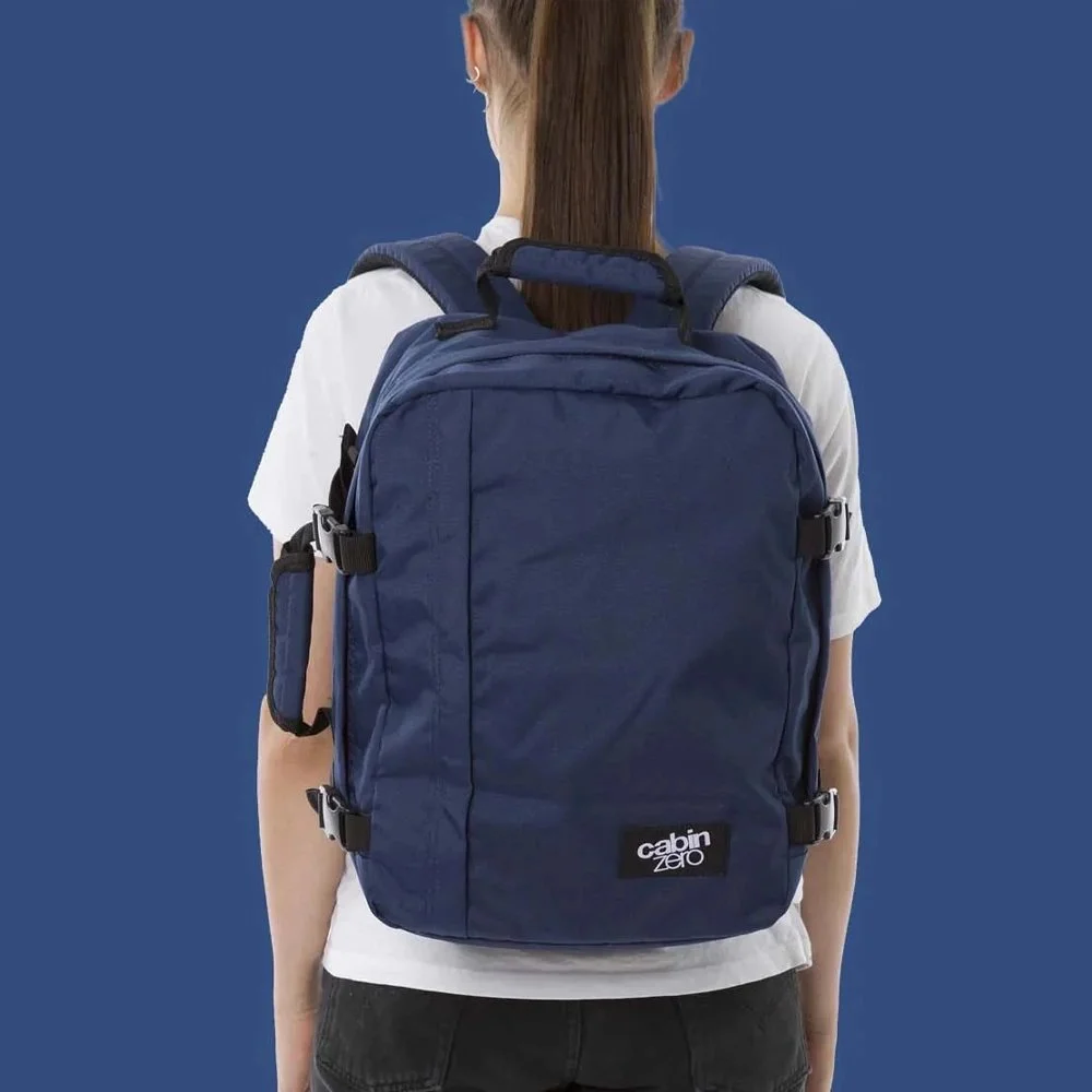 CABINZERO Classic rugzak 28L navy bij Duifhuizen