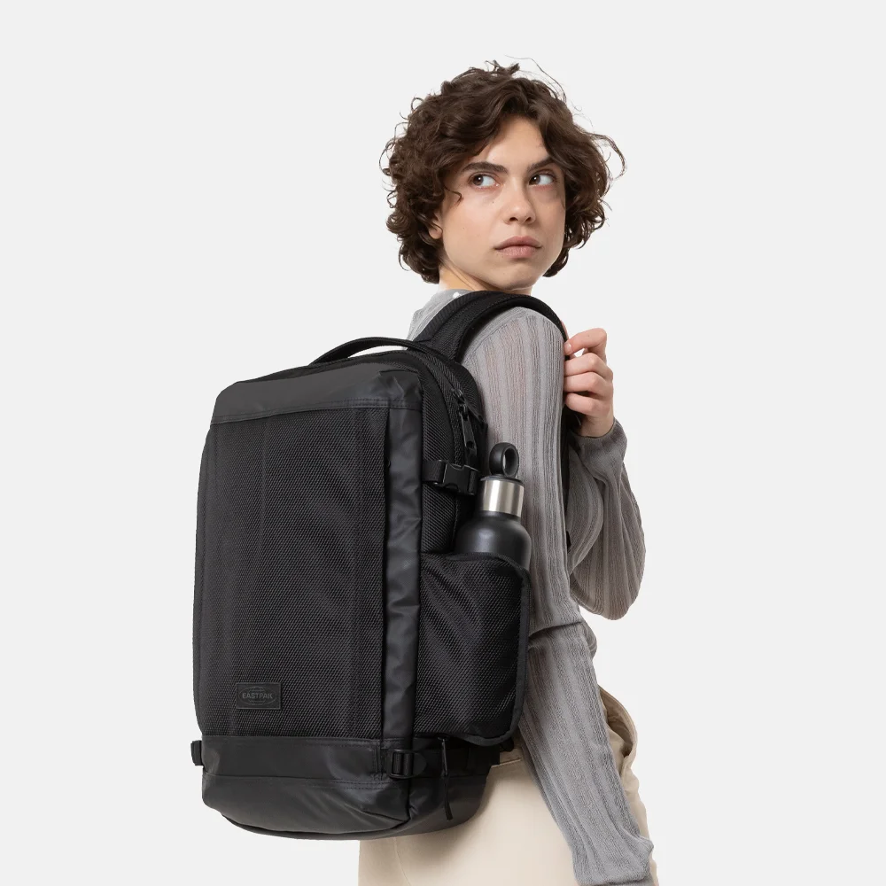 Eastpak CNNCT Tecum laptoprugzak 15 inch M black bij Duifhuizen