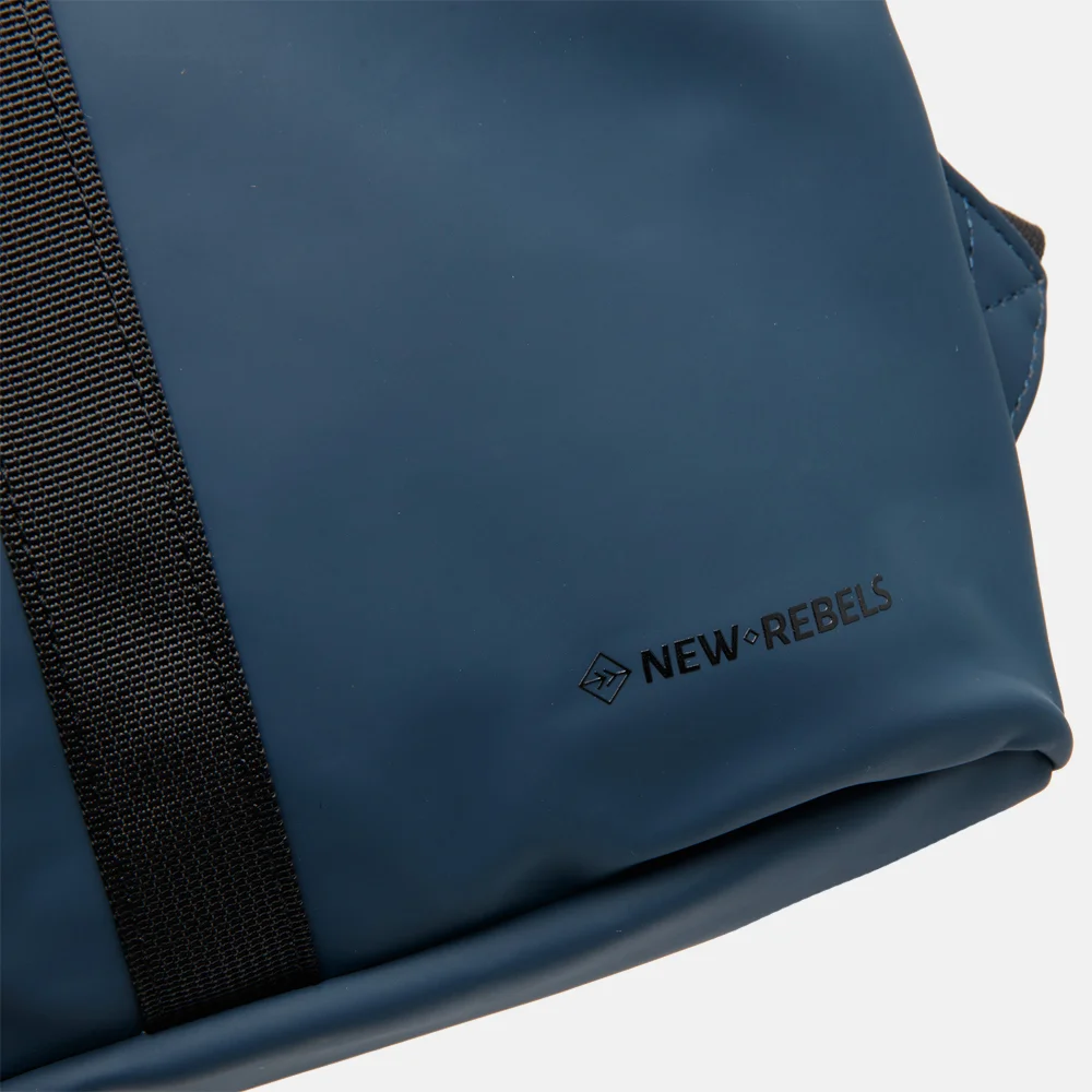 New Rebels Mart rugzak small navy bij Duifhuizen