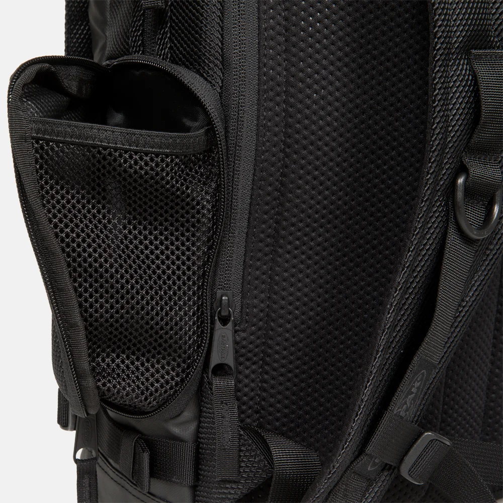 Eastpak CNNCT Tecum laptoprugzak 15 inch M black bij Duifhuizen